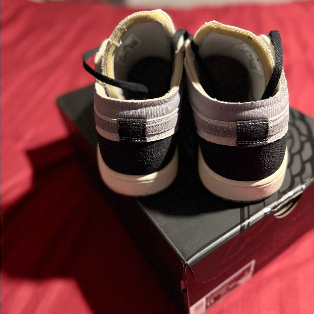 Men's Black and Gray Nike Sneakers - Picture 4 of 5